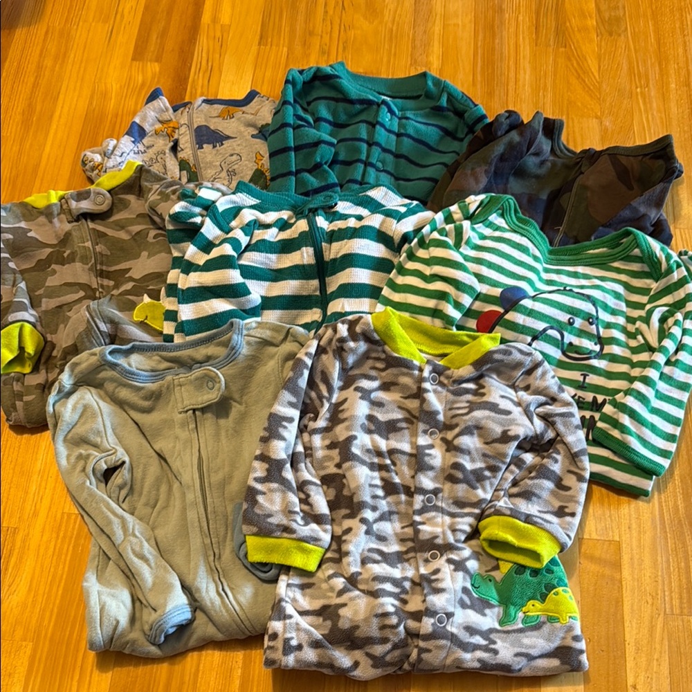 Assorted sleepers with Stripes and Camo 3-6